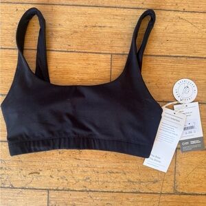 Women's Black Sports Bra Vuori